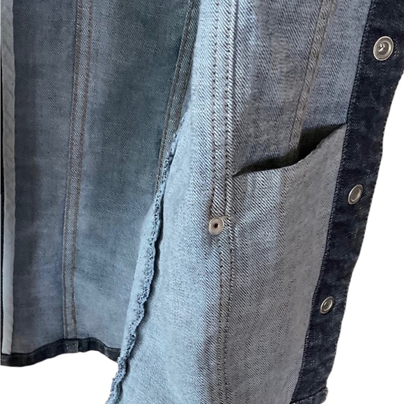 CHICO’S Platinum Denim Vest size 1 MED BLUE Wash Front & Side Pockets LIKE NEW! - Picture 7 of 9